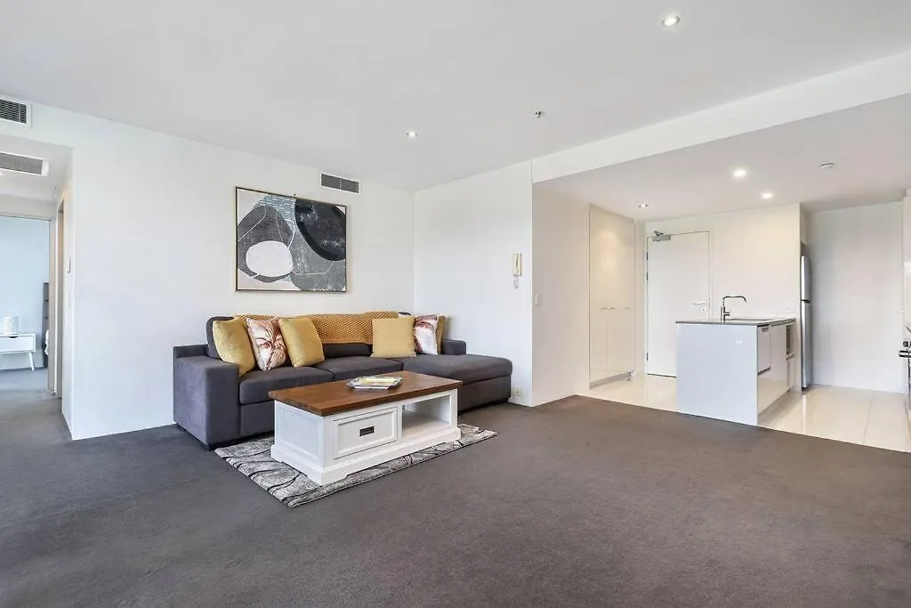 Circle On Cavill Riverview Apartment 450 Metre To The Beach Gold Coast