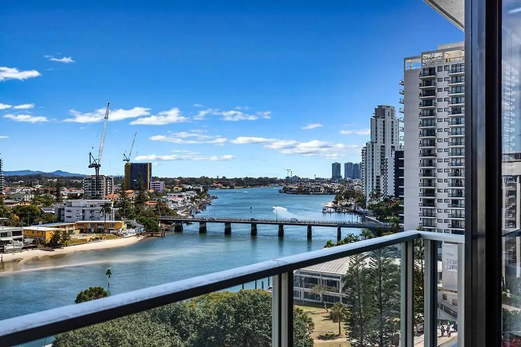 Circle On Cavill Riverview Apartment 450 Metre To The Beach Gold Coast 0*,  Ausztrália